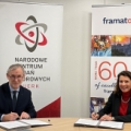 Podpisanie porozumienia pomiędzy profesorem Krzysztofem Kurkiem, dyrektorem NCBJ i Elisabeth Terrail, wiceprezes ds. zasobów ludzkich w Framatome