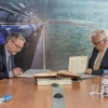 Podpisanie umowy przez prof. Kurka, dyrektora NCBJ i dr. Frédéricka Bordry, dyrektora ds. Technologii Akceleratorów w CERN(fot. CERN)